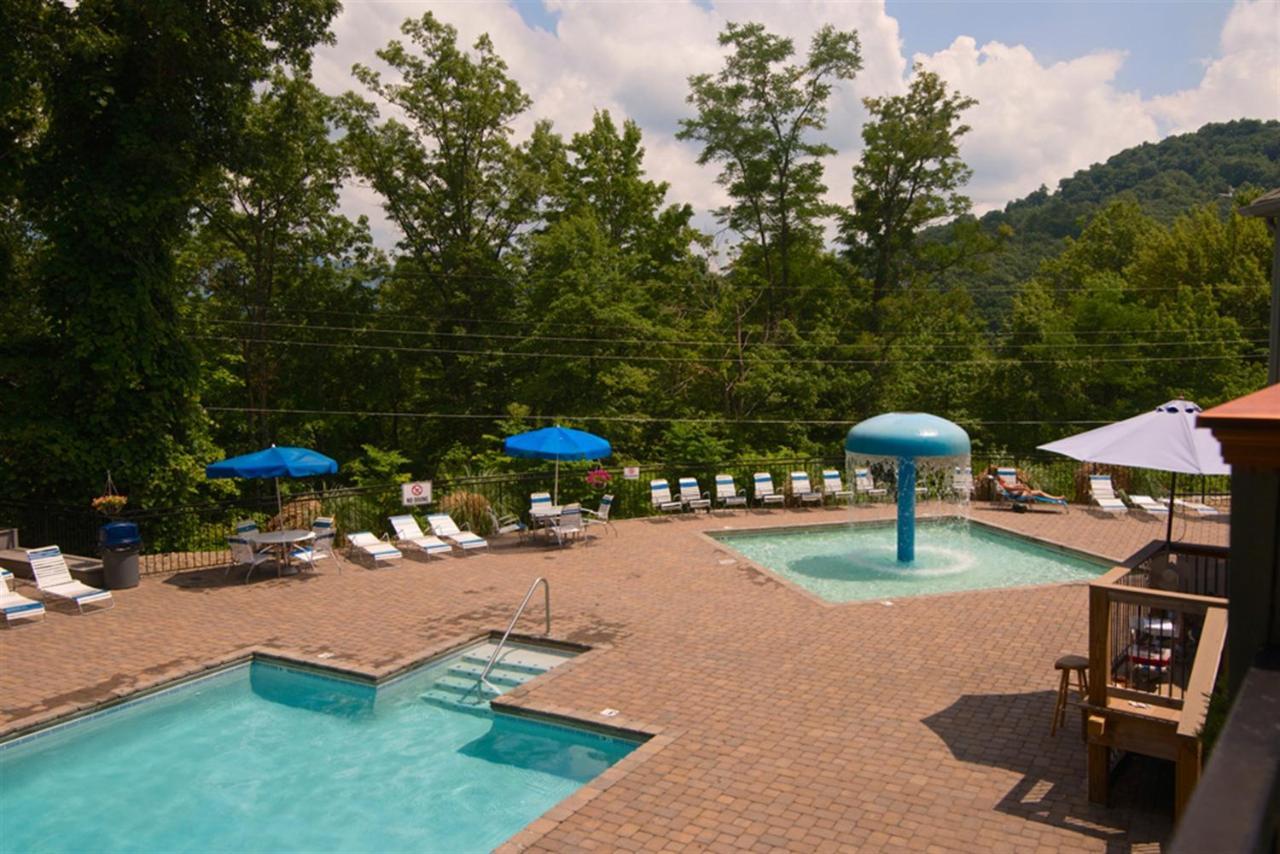Mountain Springs Chalet Gatlinburg Exteriör bild