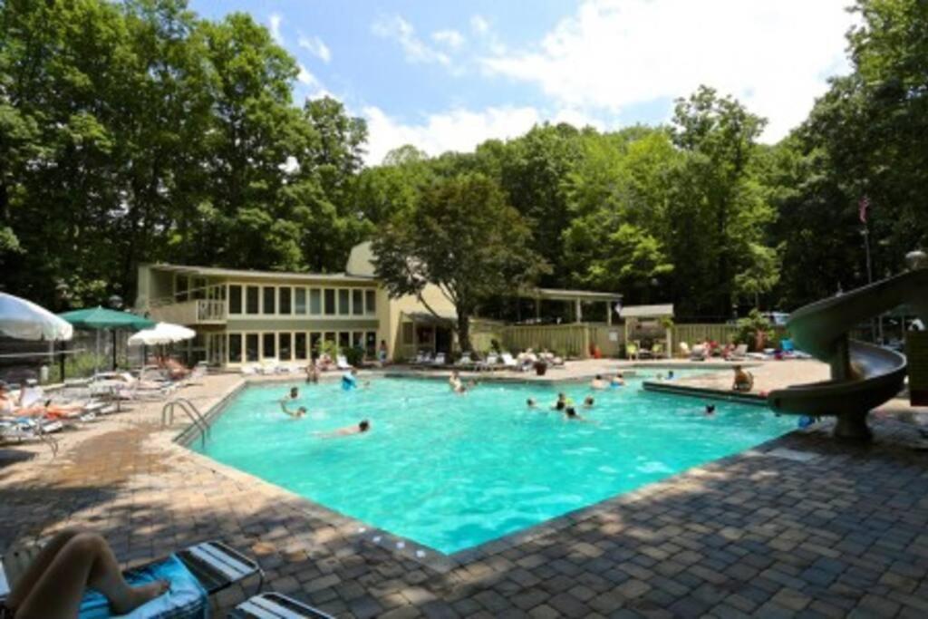 Mountain Springs Chalet Gatlinburg Exteriör bild